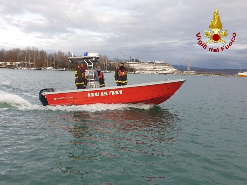 Immagine per Laguna di Grado più sicura grazie al nuovo motoscafo per il pronto intervento dei vigili del fuoco